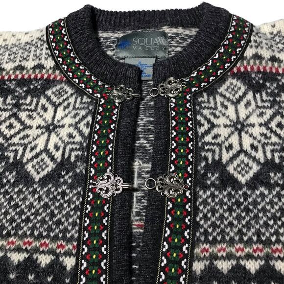 Vintage 80s wool fair isle Nordic snowflake grey womens S cardigan pewter clasps - Picture 9 of 13